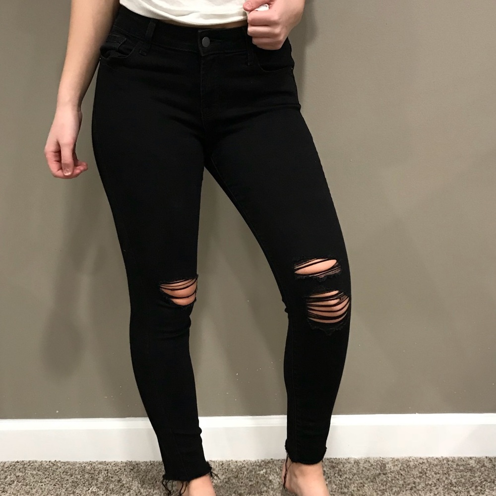 black distressed jeans